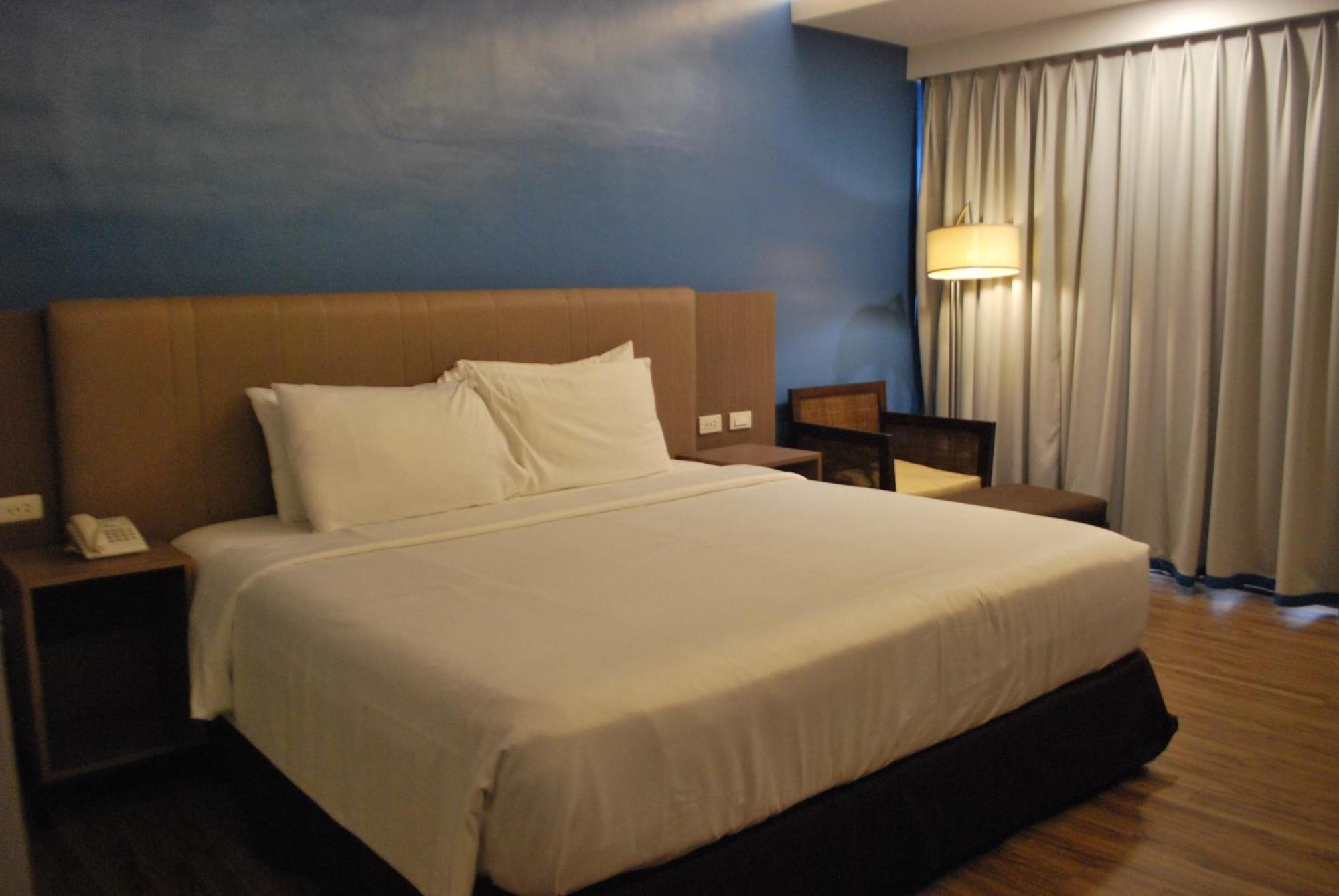 Cebu Grand Hotel Bagian luar foto