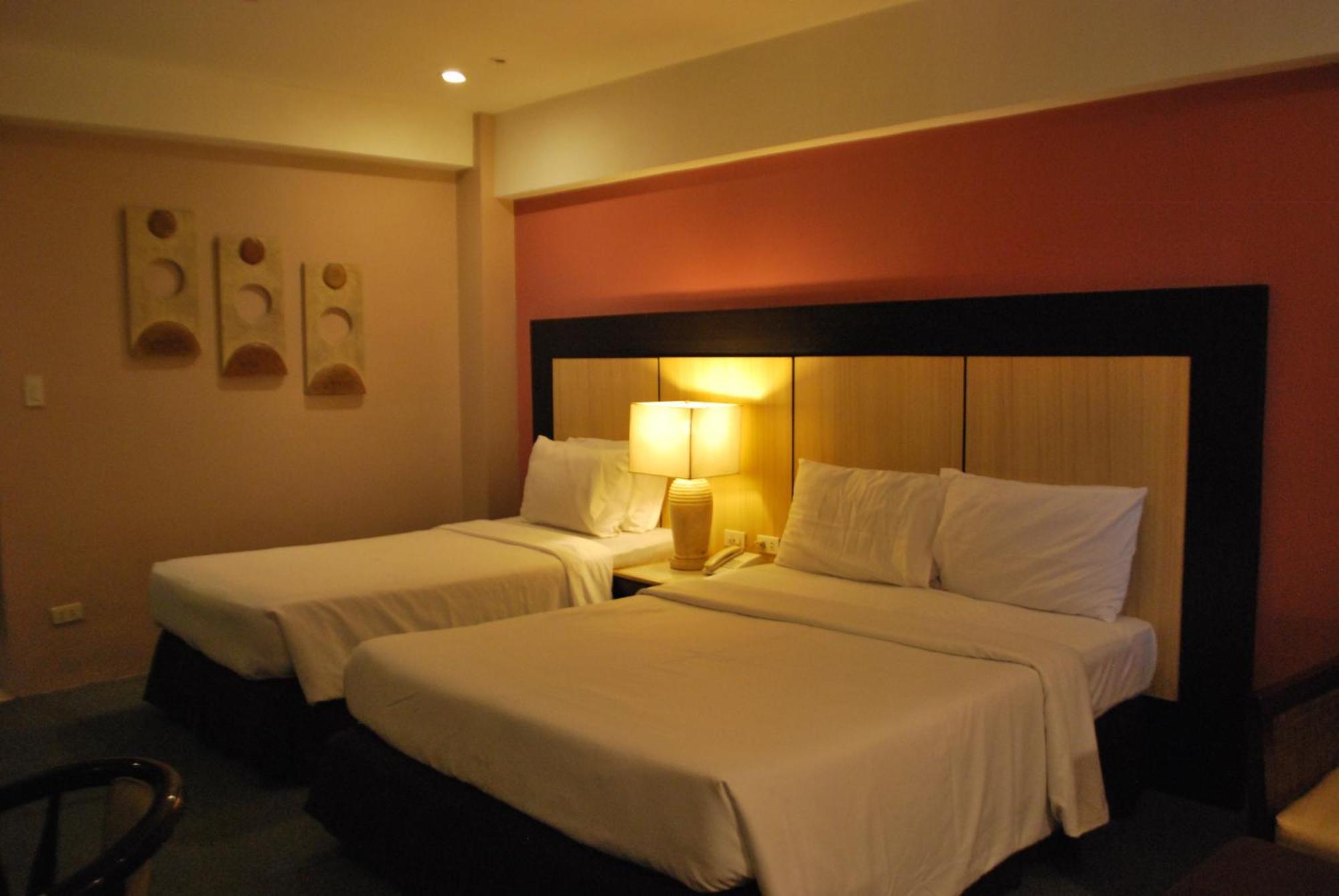 Cebu Grand Hotel Bagian luar foto