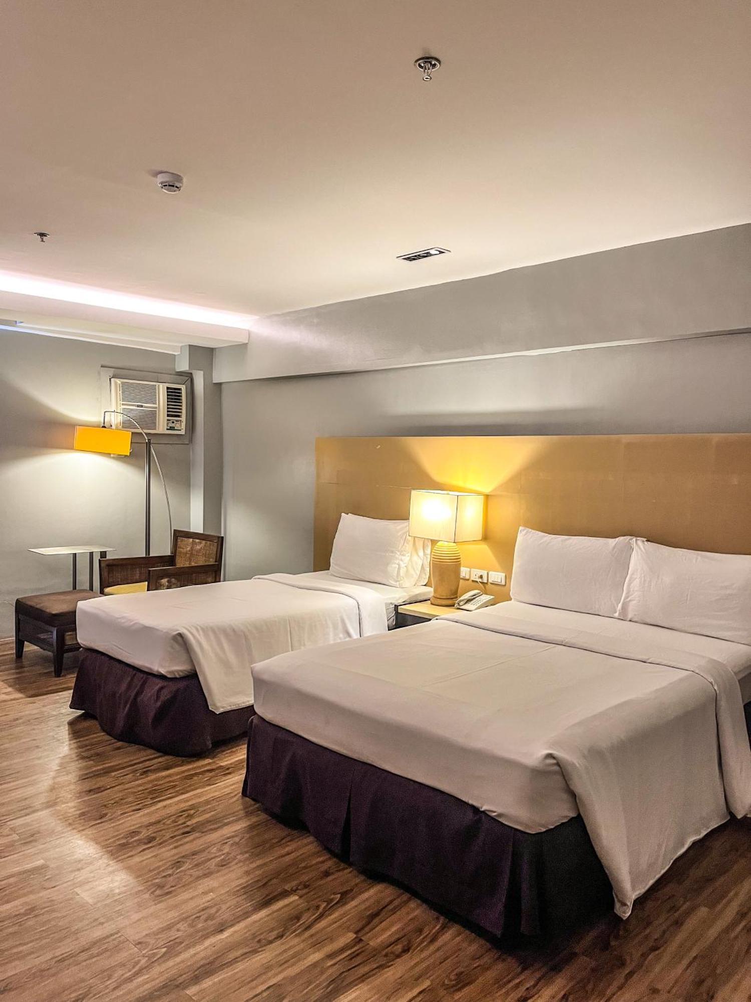 Cebu Grand Hotel Bagian luar foto